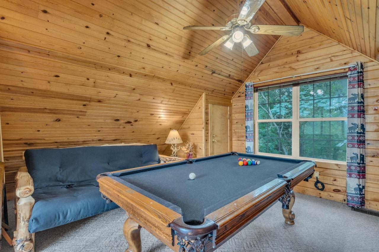Red Oak Ridge, Hot Tub, Pool Table, Wifi, 1089 Free Tickets Each Paid Day, Dollywood And More Sevierville Exterior photo